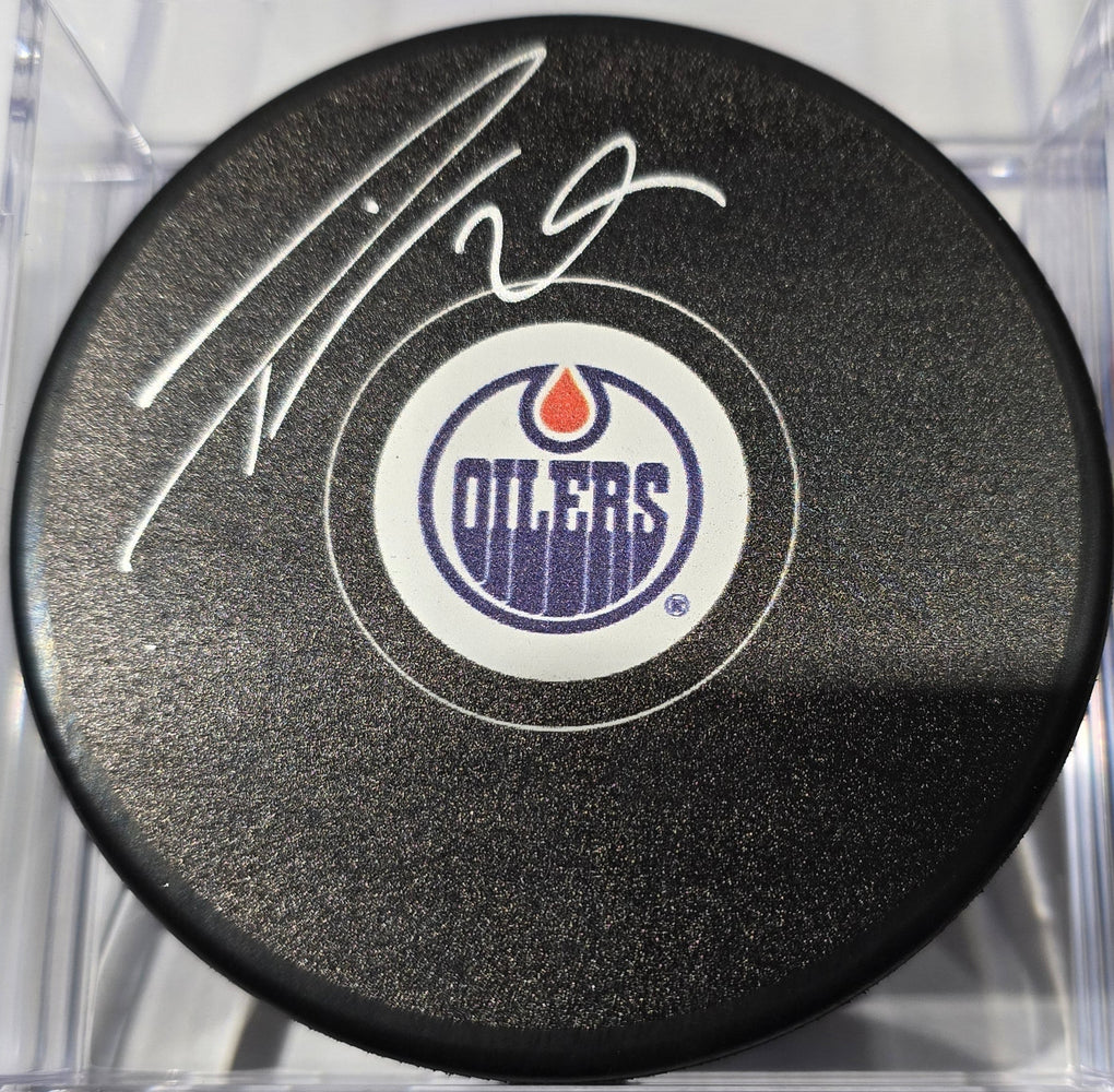 Leon Draisaitl Autographed Edmonton Oilers Fanatics Authenticated Hockey Puck