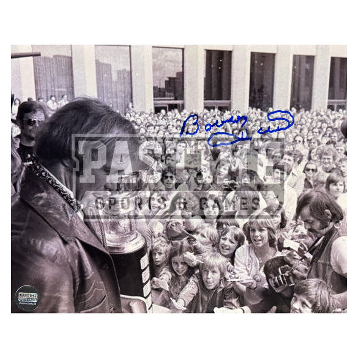 Bobby Hull Autographed Winnipeg Jets Photo (With Crowd) - Pastime Sports & Games
