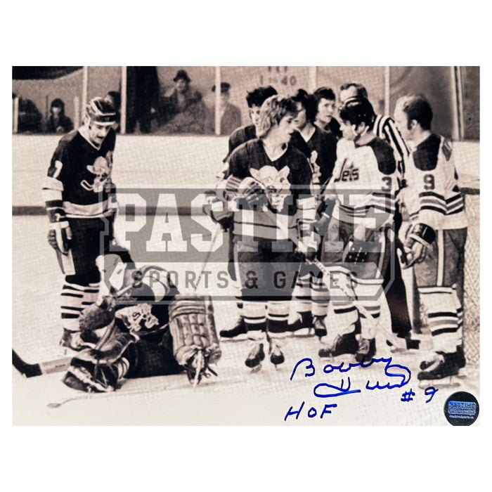 Bobby Hull Autographed Winnipeg Jets Photo (With Team) - Pastime Sports & Games