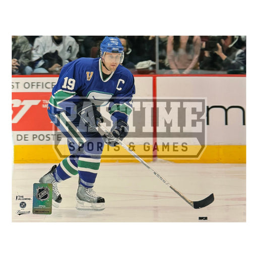 Markus Naslund Vancouver Canucks Photo (Skating With Puck) - Pastime Sports & Games