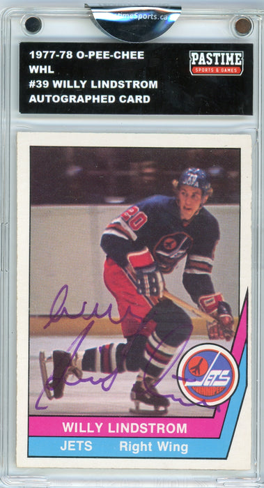 Willy Lindstrom #39 1977/78 O-Pee-Chee WHL Hockey Autographed Card in Magpro - Pastime Sports & Games