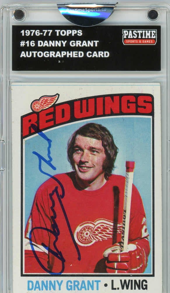 Danny Grant #16 1976/77 Topps Hockey Autographed Card Encased in Magpro