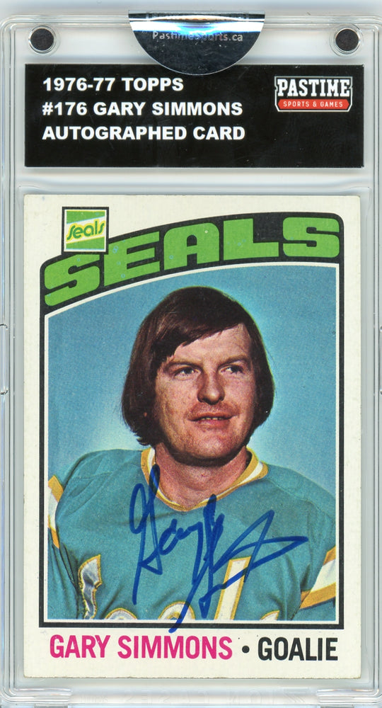 Gary Simmons #176 1976/77 Topps Hockey Autographed Card Encased in Magpro