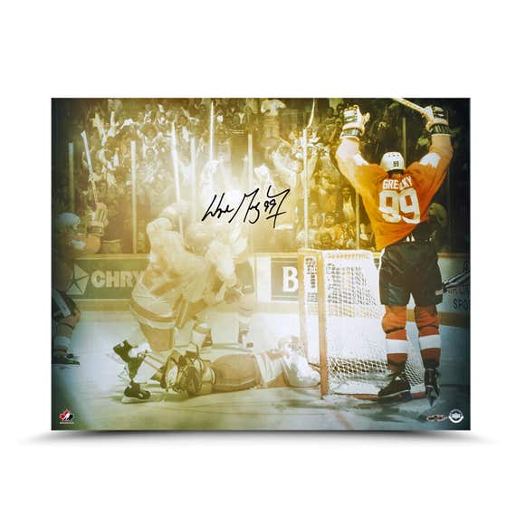 Wayne Gretzky Autographed Edmonton Oilers Photo (1987 Canada Cup Celebration) - Pastime Sports & Games