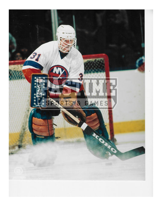 Billy Smith 8X10 New York Islanders Away Jersey (Spraying Ice) - Pastime Sports & Games