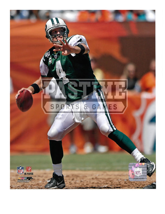 Brett Favre 8X10 New York Jets Home Jersey (About to Throw Ball) - Pastime Sports & Games