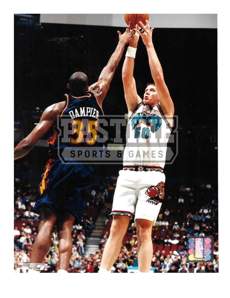 Bryant Reeves 8X10 Vancouver Grizzlies (Reaching For Ball) - Pastime Sports & Games