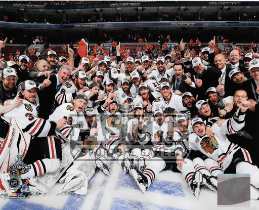 Jonathan Toews Signed Chicago Blackhawks 2015 Stanley Cup Holding Trophy  8x10 Photo at 's Sports Collectibles Store