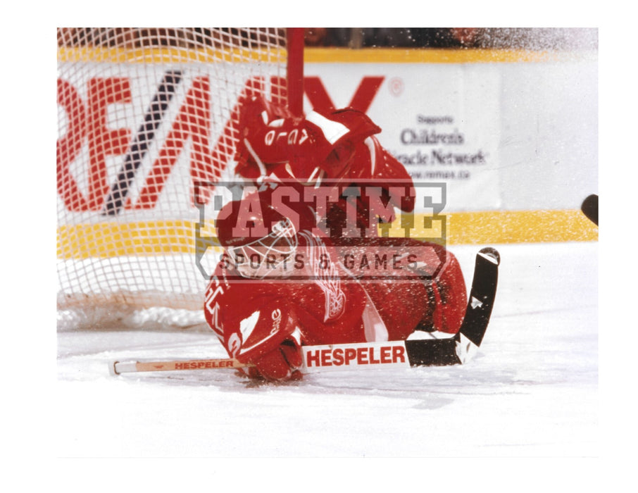 Chris Osgood 8X10 Detroit Red Wings Home Jersey (Saving The Shot) - Pastime Sports & Games