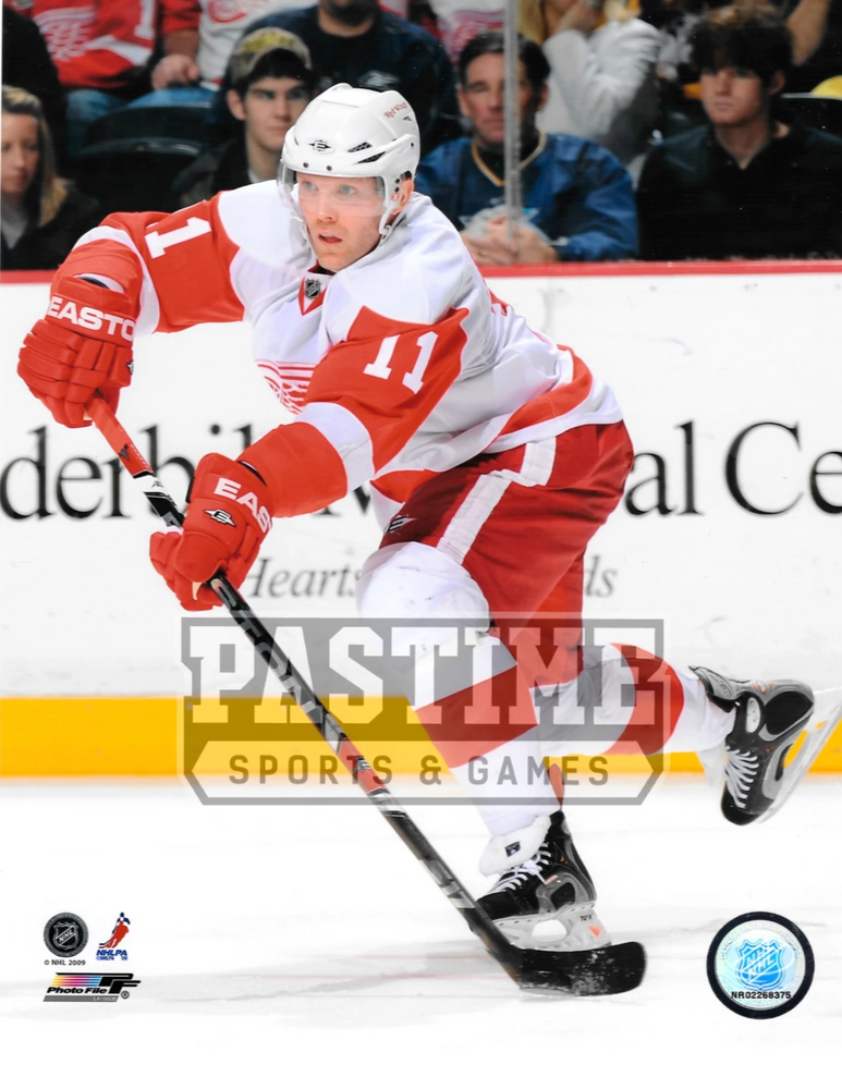 Dan Cleary 8X10 Red Wings Away Jersey (Skating) - Pastime Sports & Games