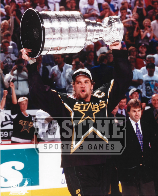 Darian Hatcher 8X10 Dallas Stars Home Jersey (Hollding Stanley Cup) - Pastime Sports & Games