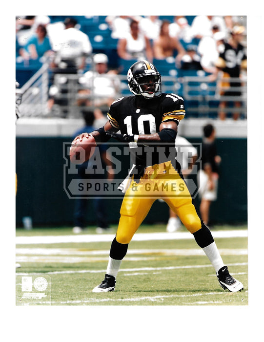 Dennis Dixon 8X10 Pittsburgh Steelers (About To Pass Pose 1) - Pastime Sports & Games