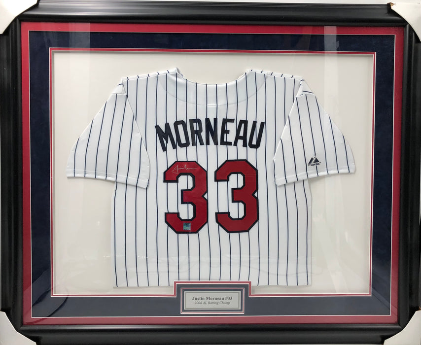 Autographed Baseball - Minnesota Twins Justin Morneau