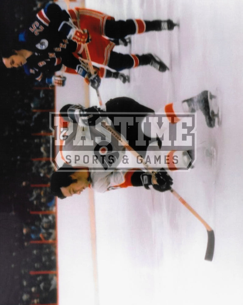 Reggie Leach 8X10 Philladelphia Flyers Away Jersey (Skating) - Pastime Sports & Games