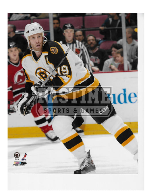 Joe Thornton 8X10 Boston Bruins Away Jersey (Skating) - Pastime Sports & Games