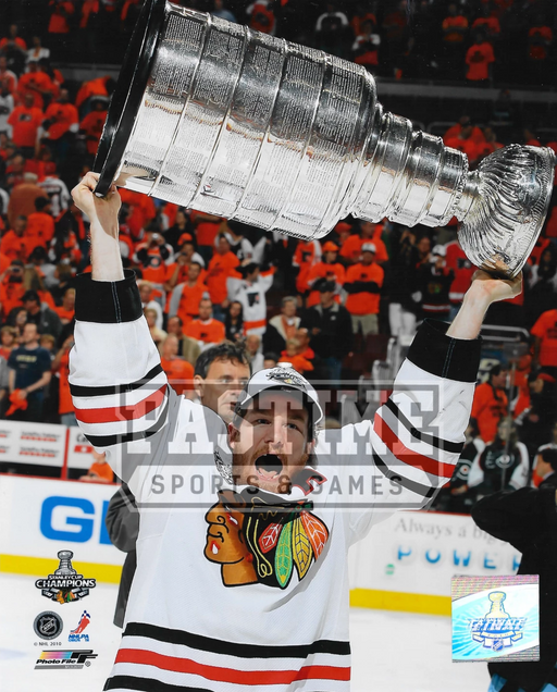 Duncan Keith 8X10 Chicago Blackhawks Away Jersey (Holding Stanley Cup) - Pastime Sports & Games
