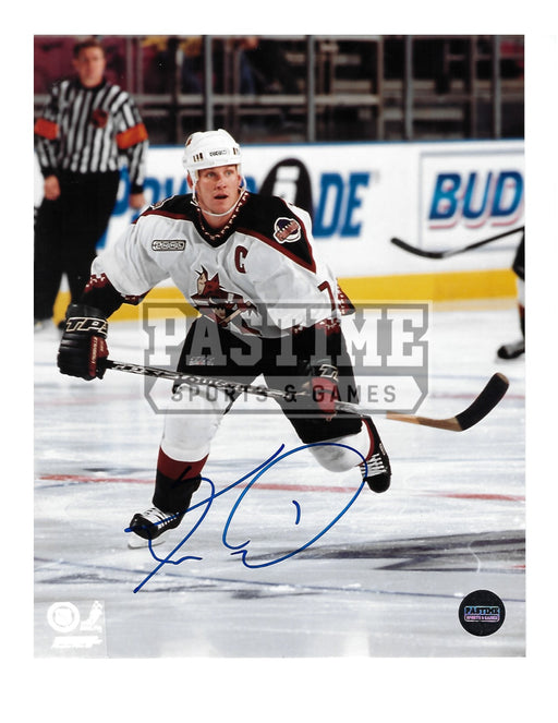 Keith Tkachuk Autographed 8X10 Pheonix Coyotes Away Jersey (Skating) - Pastime Sports & Games