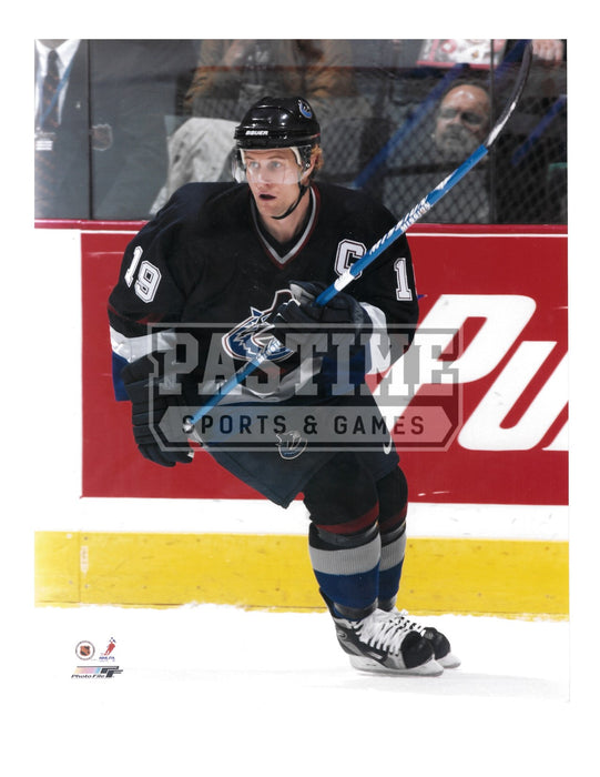 Markus Naslund 8X10 Vacouver Canucks Home Jersey (Skating Stick Up) - Pastime Sports & Games