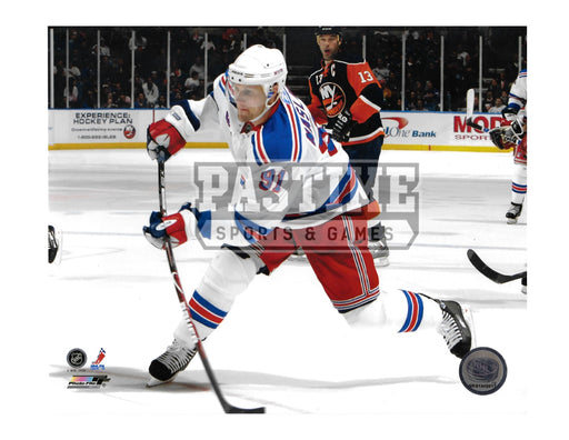 Markus Naslund 8X10 New York Rangers Away Jersey (Shooting) - Pastime Sports & Games