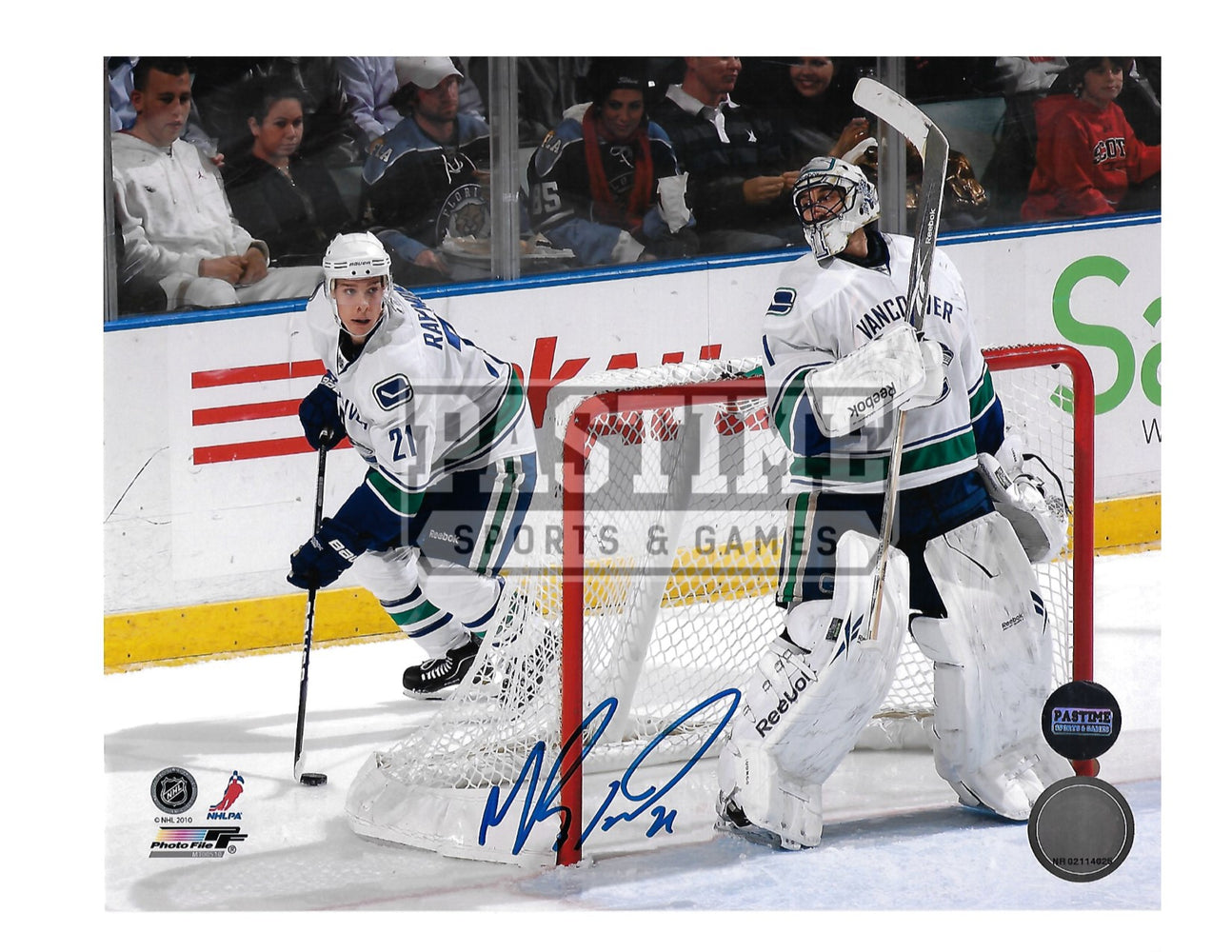 Mason Raymond Autographed 8X10 Vancouver Canucks Away Jersey (Behind Net) - Pastime Sports & Games
