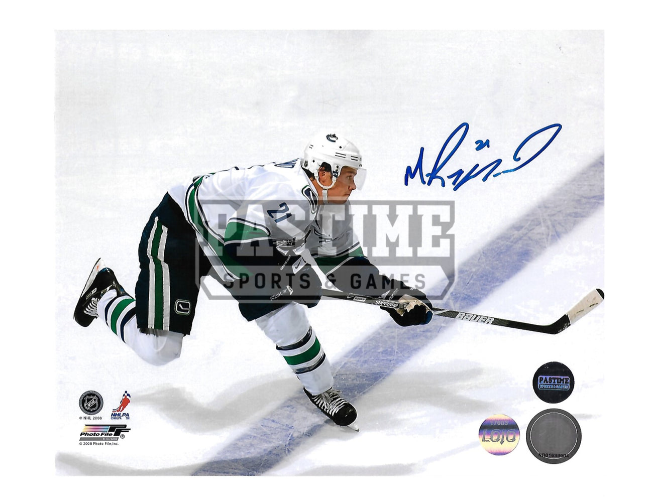 Mason Raymond Autographed 8X10 Vancouver Canucks Away Jersey (Shooting) - Pastime Sports & Games