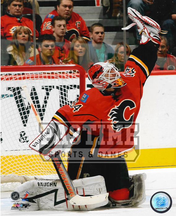 Mikka Kiprusoff 8X10 Calgary Flames Home Jersey (Glove Save) - Pastime Sports & Games
