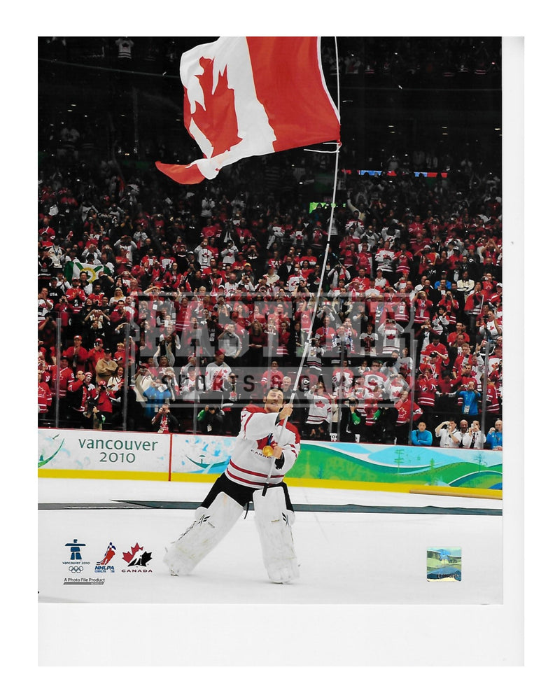 Roberto Luongo 8X10 Team Canada (Waving Flag) - Pastime Sports & Games