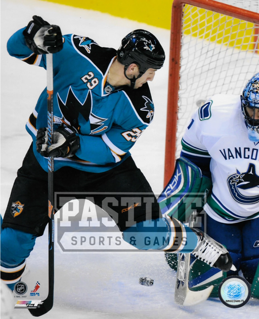 Ryan Clowe 8X10  Sharks Home Jersey (Trying to Score On Canuck) - Pastime Sports & Games
