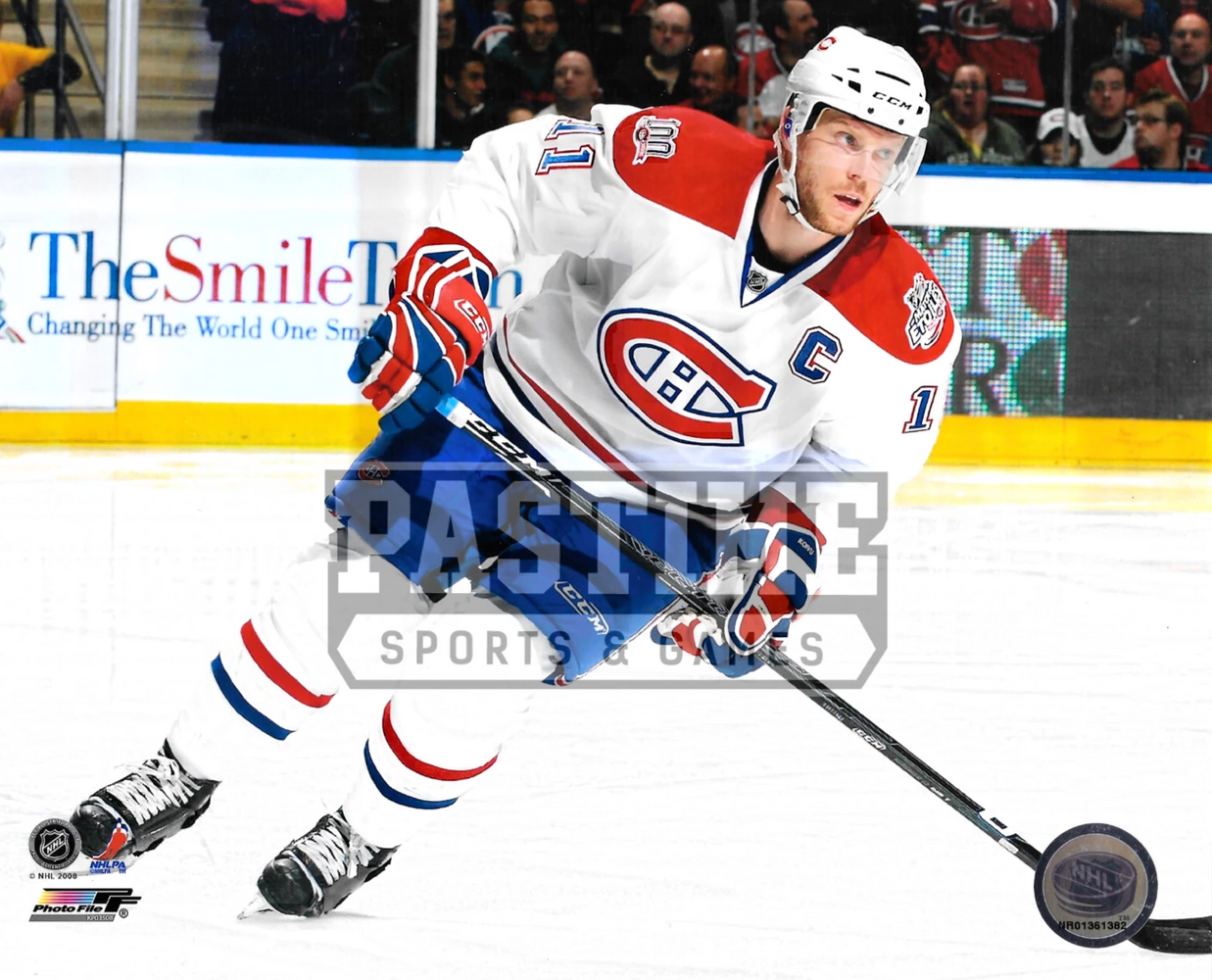 Saku Koivu 8X10 Montreal Canadians Away Jersey (Skating With Stick