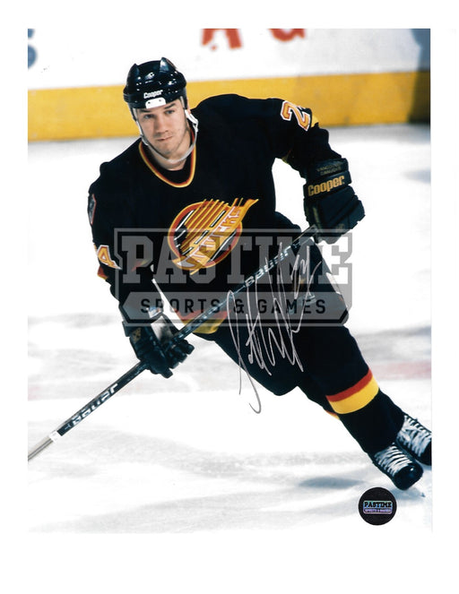 Scott Walker Autographed 8X10 Vancouver Canucks 94 Home Jersey (Skating) - Pastime Sports & Games