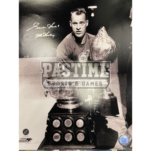 Gordie Howe Autographed 11X14 Detroit Redwings (Black And White) - Pastime Sports & Games