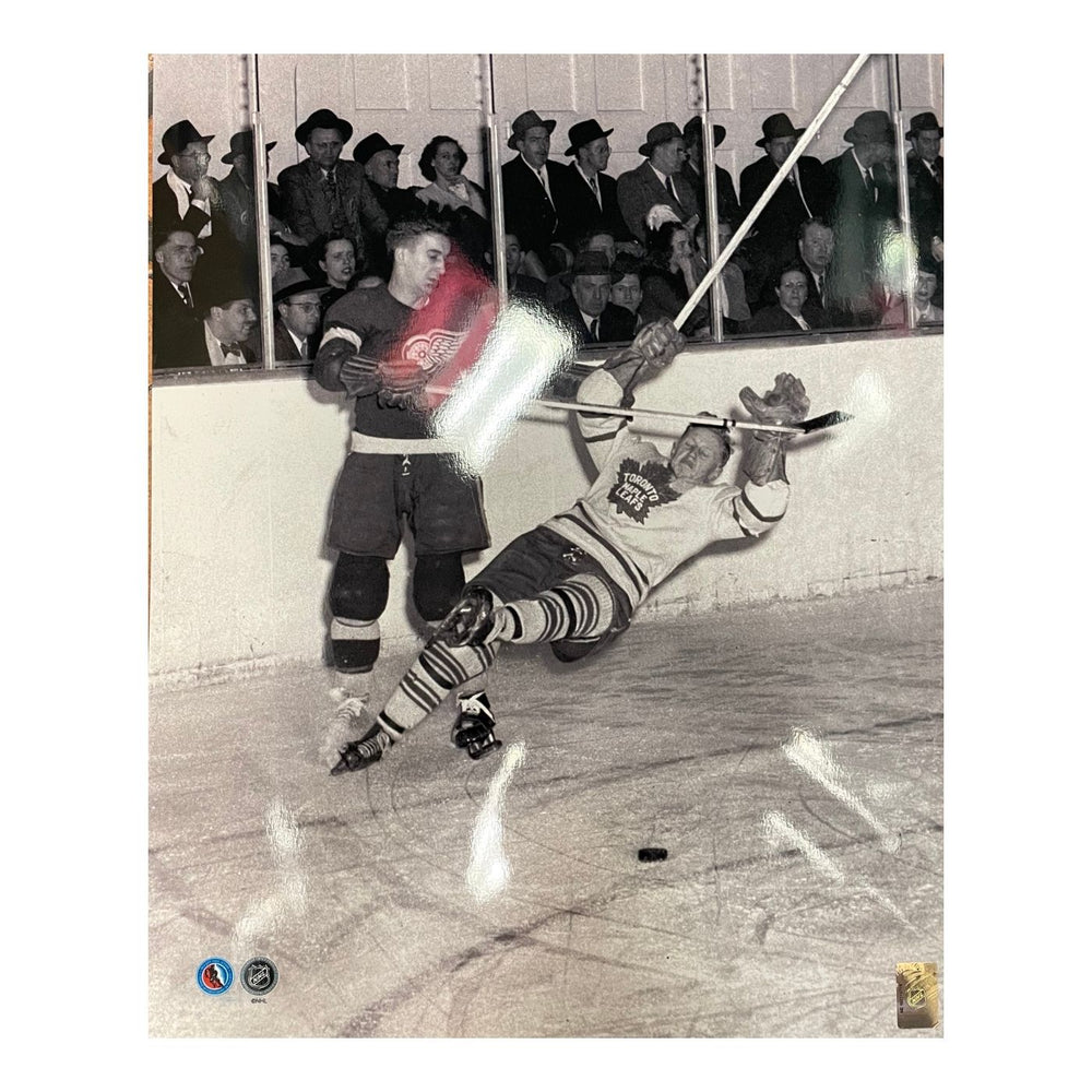 Ted Lindsay Photo Detriot Redwings Home Jersey (Tripping Player) - Pastime Sports & Games