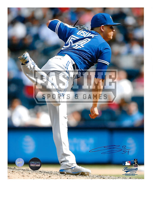 Roberto Osuna Autographed 8X10 Toronto Blue Jays (Throwing Ball) - Pastime Sports & Games